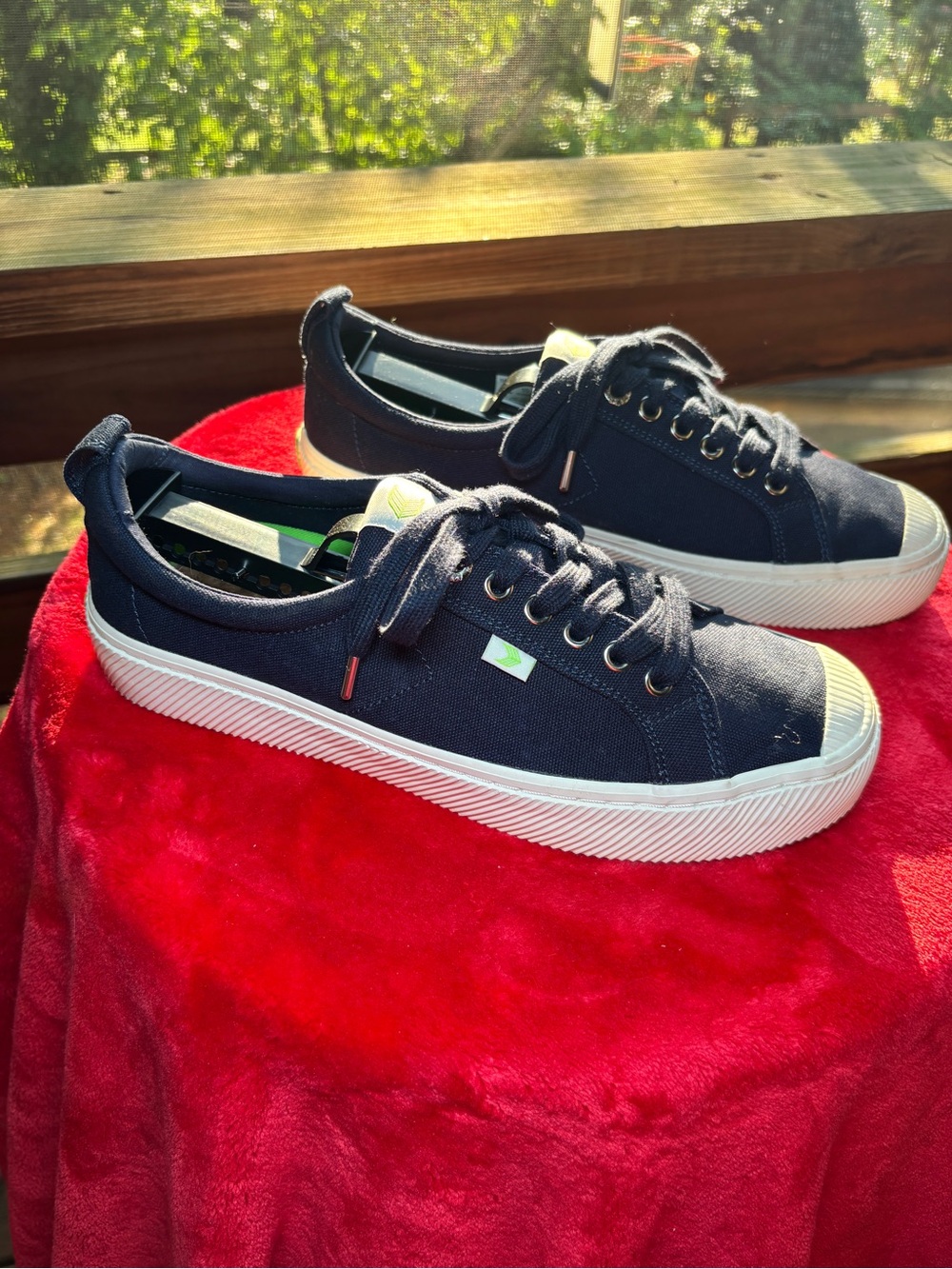 Cariuma OCA Low Navy Blue Organic Cotton Canvas Sneakers Womens 10 Mens 8.5